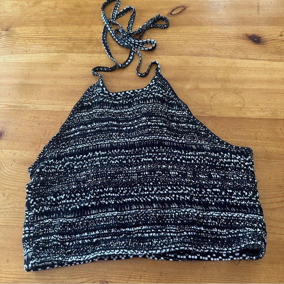 NWT Wet Seal halter top black white women L - Picture 2 of 6